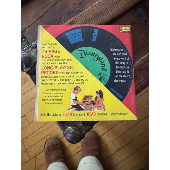 Walt Disney’s Johnny Appleseed Book With 33⅓ RPM LP- See, Hear, Read - 1969 - Picture 2 of 3